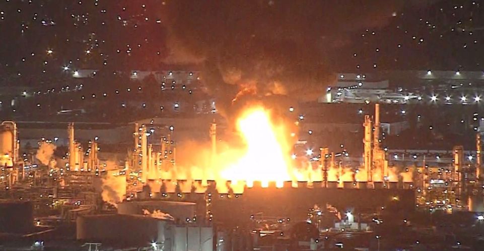 Largest US Oil Refinery in California Erupts in Flames | Cosmos Chronicle